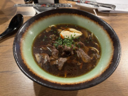 Ramen z wołowiną w House Of Sushi