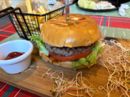 Burger classic w Musztarda Po Obiedzie